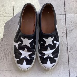 GIVENCHY star skater shoes size eu 39 size 8 US